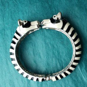 2/15$ Black and white enamel zebra bracelet
